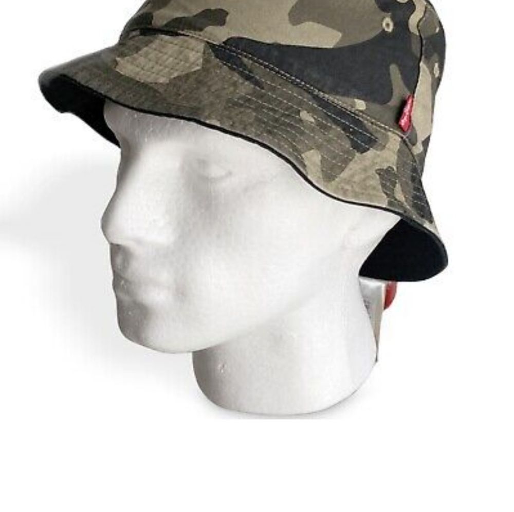 🏈 NWT LEVIS REVERSIBLE BUCKET HAT